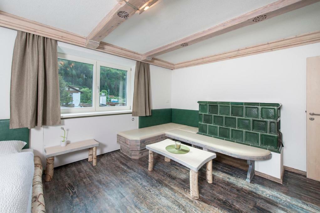 プルツHaus Heissアパートメント エクステリア 写真