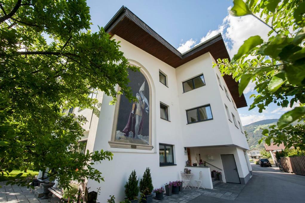 プルツHaus Heissアパートメント エクステリア 写真